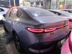 بی وای دی Qin Plus